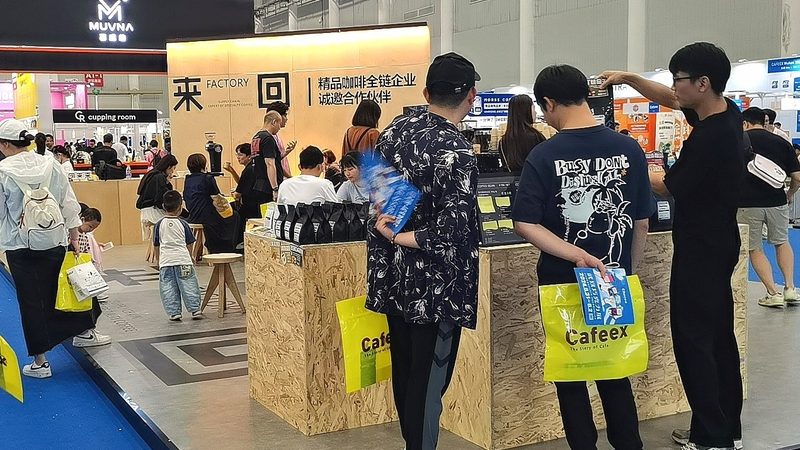 门头招牌定制安装，价格构成揭秘**